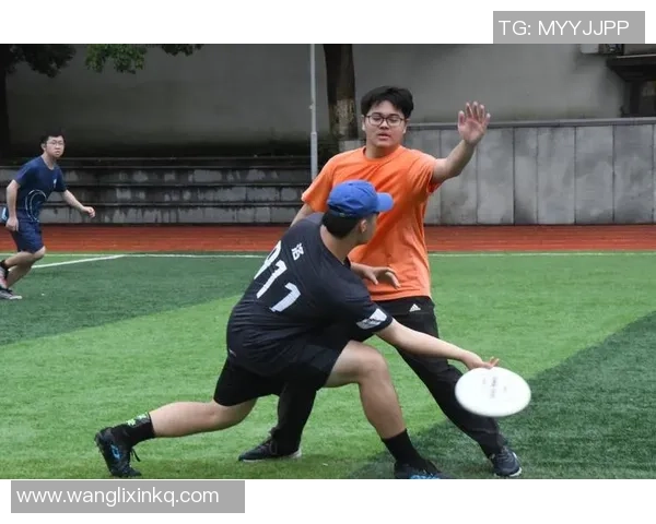 对话吴芳：谈飞盘生涯_1